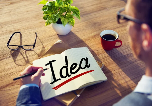 Homem Brainstorming sobre Ideia — Fotografia de Stock