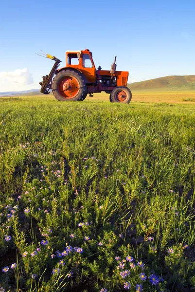 Tractor In A Scenic View — Stok fotoğraf