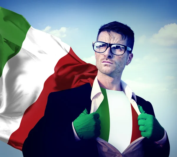 Superheld met vlag van Italië — Stockfoto