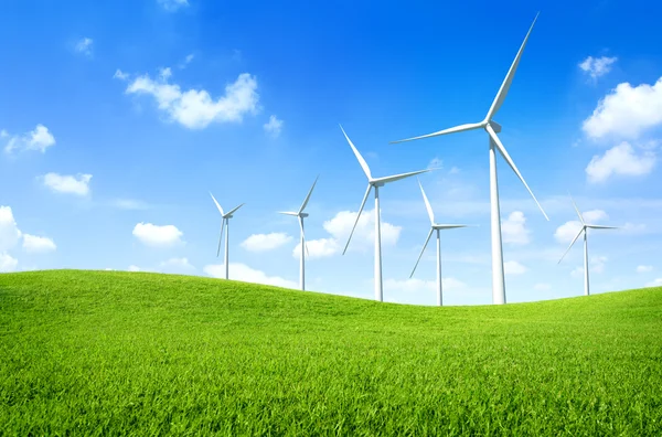 Wind turbines on field — Stock Photo, Image