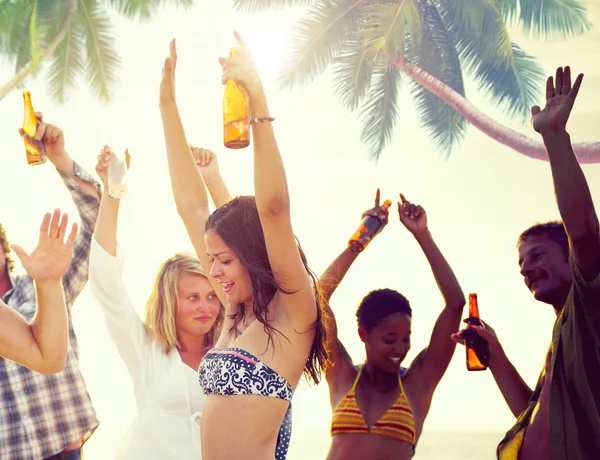 Cheerful People Partying on Beach — Stock Photo, Image