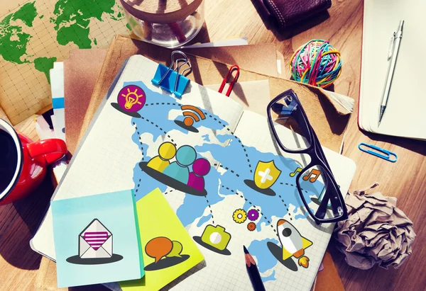 Messy table and Social Network Concept — Stock Photo, Image