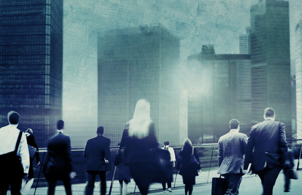 Деловые люди в спешке
