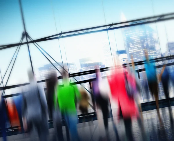 People Shopping in shopping center — Stock Photo, Image