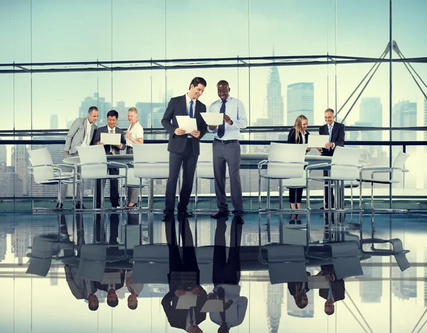 Reunión de negocios en la oficina — Foto de Stock