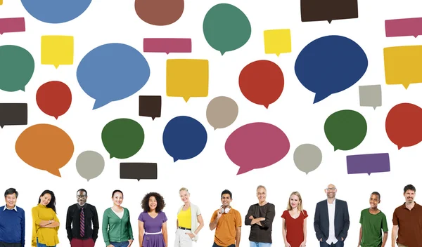 Group of multi ethnic people with speech bubbles — Zdjęcie stockowe