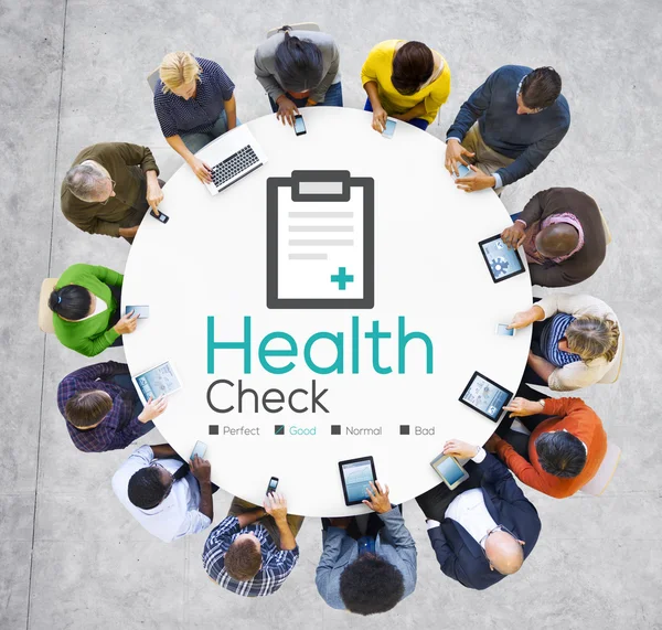 People discussing about Health Check — Stock Photo, Image