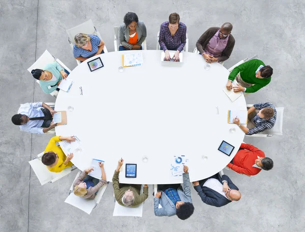 Persone alla riunione di lavoro — Foto Stock