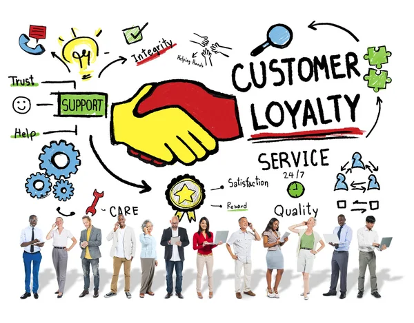 Різноманітні люди та концепція лояльності клієнтів — стокове фото