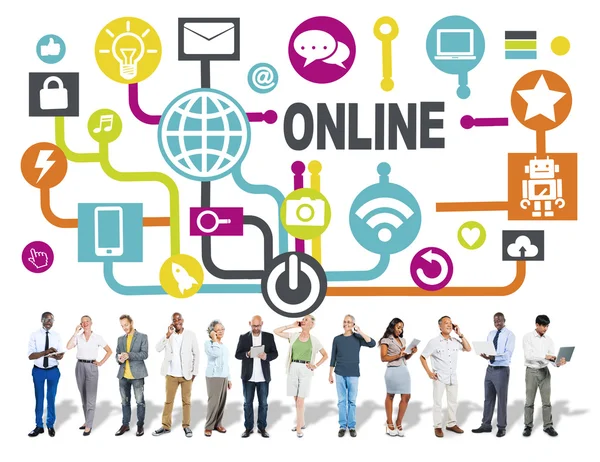 Persone diverse e comunicazione online globale — Foto Stock