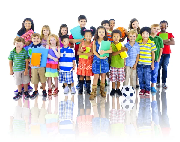 Kinder, Kinder, Studenten fröhliche Bildung, Grundschule — Stockfoto