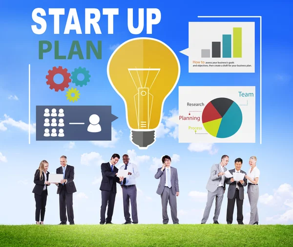 Uomini d'affari e start up — Foto Stock