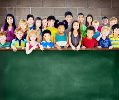 Dostluk, çocuklar grup ve Blackboard çeşitliliği