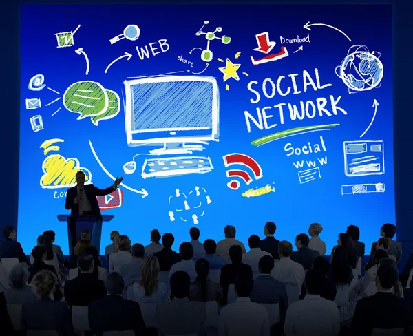 Människor på seminarium om sociala nätverk — Stockfoto