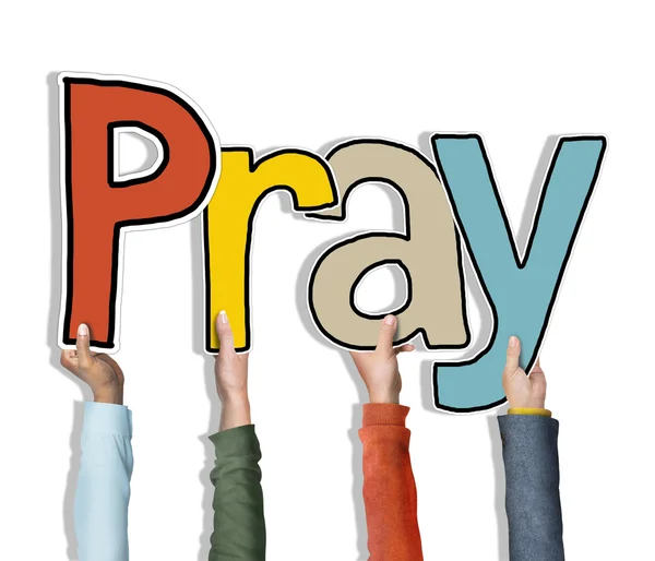 Manos del pueblo sosteniendo la palabra de oración —  Fotos de Stock