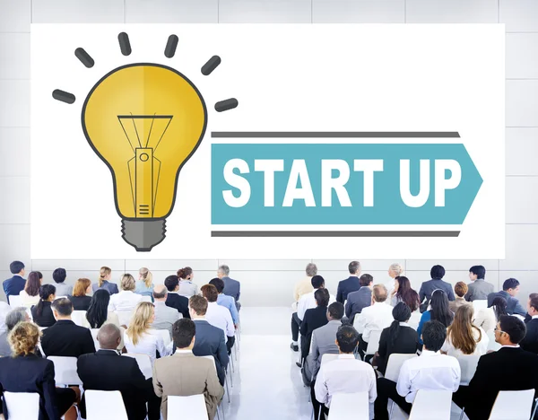 Menschen bei Seminar über Start-up — Stockfoto
