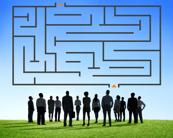 Maze Directions, Business People, Solution, Teamwork — Stock Photo, Image