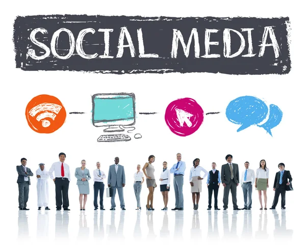 Pessoas diversas e conceito de mídia social — Fotografia de Stock