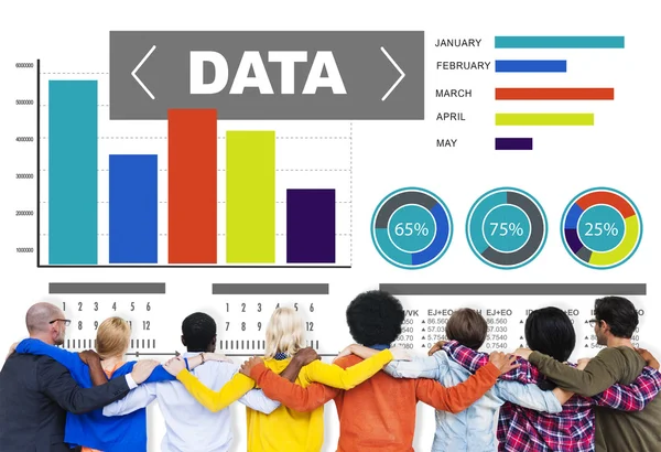 Insanlar ve veri Analytics kavramı — Stok fotoğraf