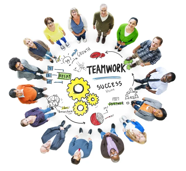 Menschen suchen nach oben und Teamwork-Konzept — Stockfoto