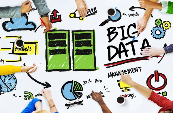 Pessoas e conceito de Big Data — Fotografia de Stock