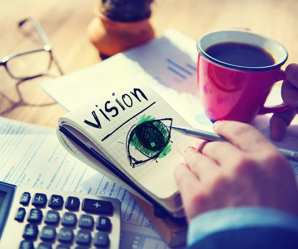 Homme d'affaires utilisant le Bloc-notes avec Vision Concept — Photo