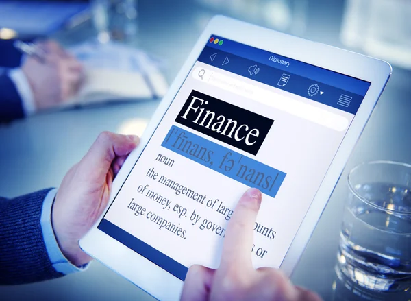 Finansiera menande ordbok digital tablet office beter begreppsmässigt — Stockfoto