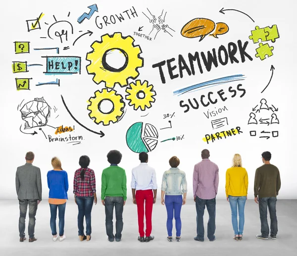 Grupp av människor och teamwork koncept — Stockfoto