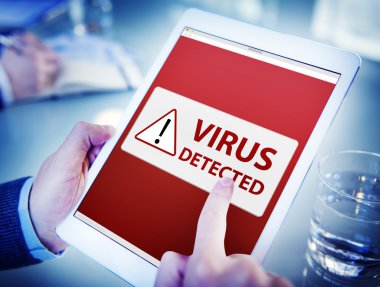 Adam kullanarak Tablet ile virüs