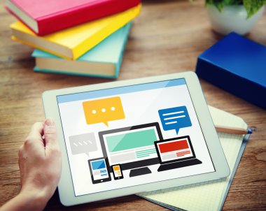Tablet teknoloji kavramı ile holding eller