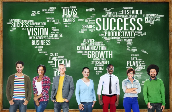 Persone diverse e crescita di successo — Foto Stock