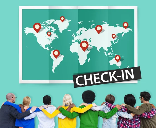 Vielfältige Menschen und Check-in-Reisekonzept — Stockfoto