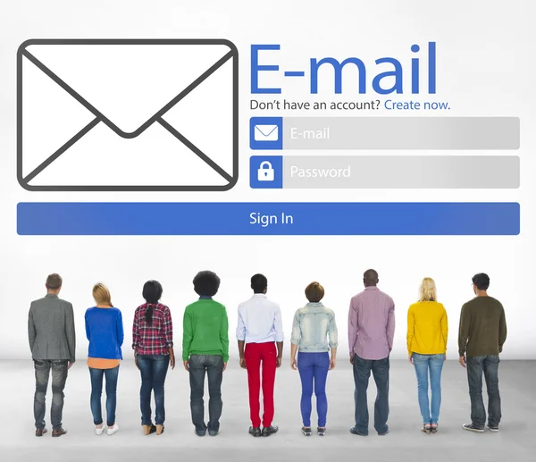E-mail messaging online sociale media internet concept — Stockfoto
