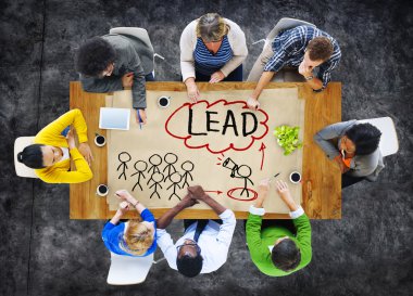 İnsanlar bir toplantı ve liderlik
