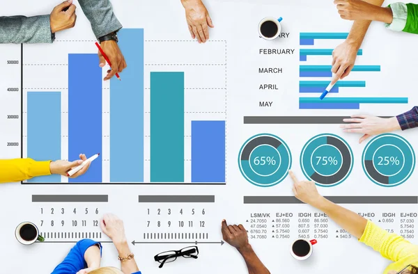 Persone Brainstorming sulla Strategia — Foto Stock