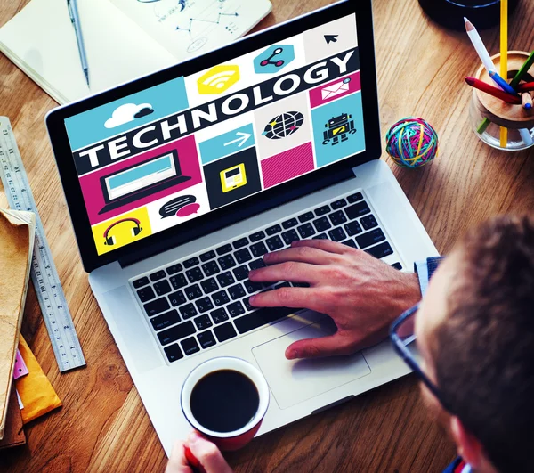 Man working on laptop — Stock Photo, Image