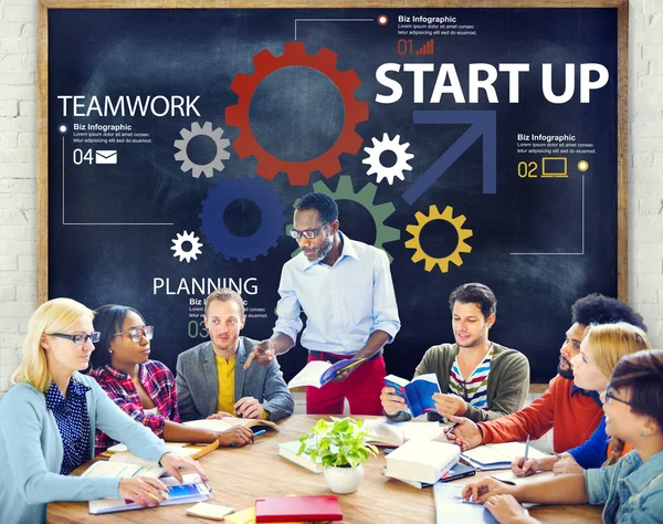 Diverse persoane și Start Up Concept — Fotografie, imagine de stoc