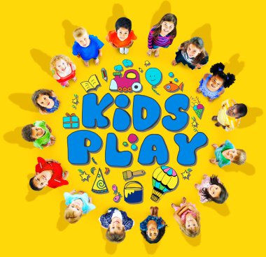 sevimli gülümseyen çocuklar