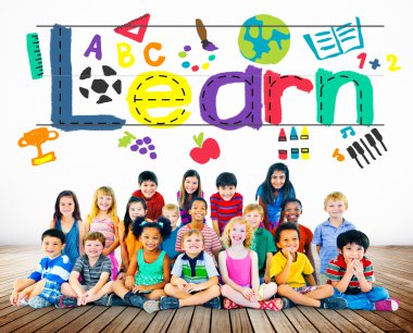 sevimli gülümseyen çocuklar