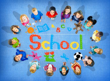 sevimli gülümseyen çocuklar