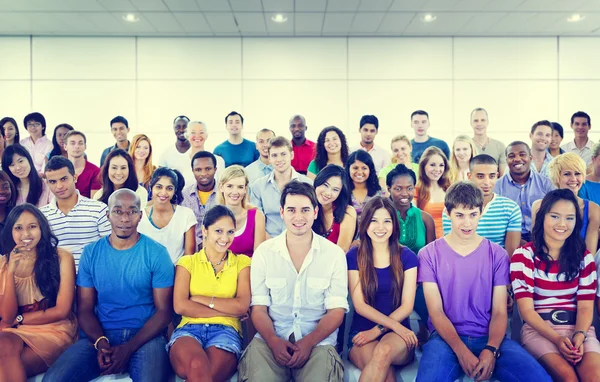 Diversità amici insieme — Foto Stock