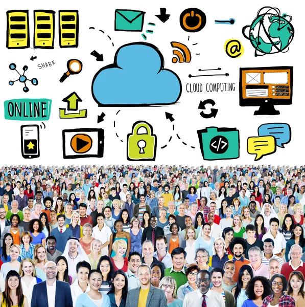 Diversas personas y Cloud Computing — Foto de Stock