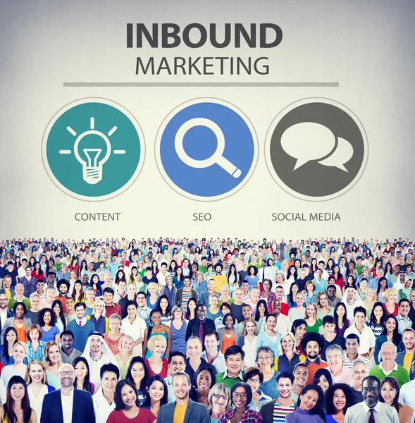 Pessoas diversas e Inbound Marketing — Fotografia de Stock