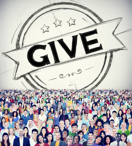 Farklı insanlar ve vermek yardım kavramı — Stok fotoğraf
