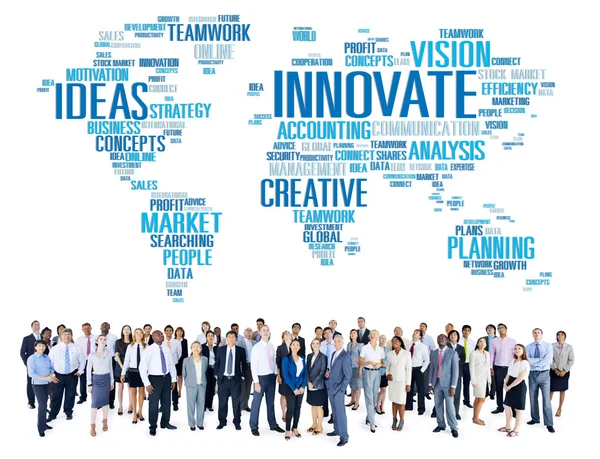 Diversas personas y concepto de innovación — Foto de Stock