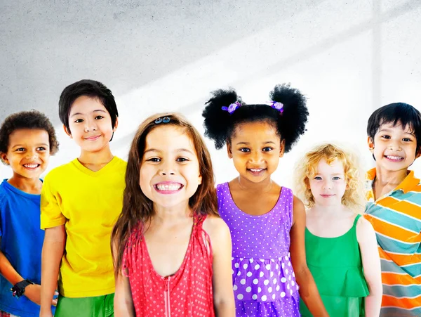 Feliz Alegre niños y niñas — Foto de Stock