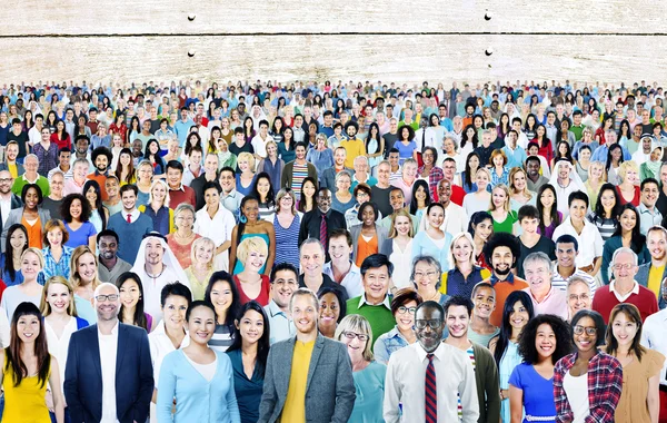 Diversas personas alegres multiétnicas — Foto de Stock