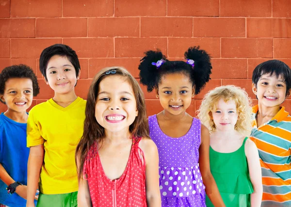 Feliz Alegre niños y niñas — Foto de Stock