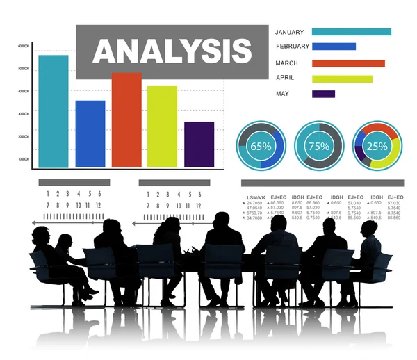 Analyse information graphique à barres concept — Photo