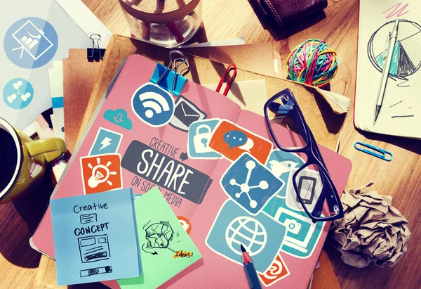 Creatieve sociale media netwerk concept — Stockfoto